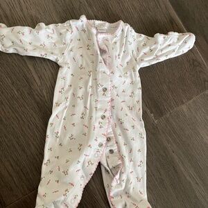 Kissy kissy rose size preemie